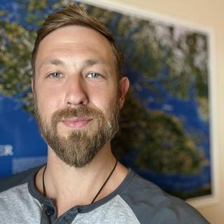 Derek Robillard Headshot